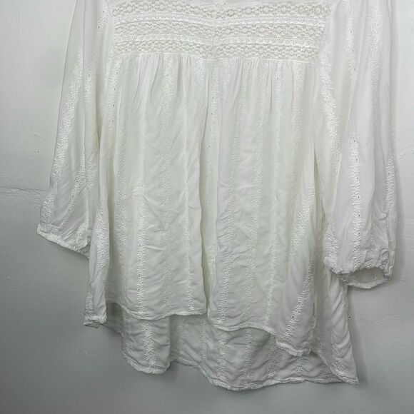 Torrid White Eyelet & Lace Embroidered Hi-Lo Blouse size 1X - Picture 4 of 14